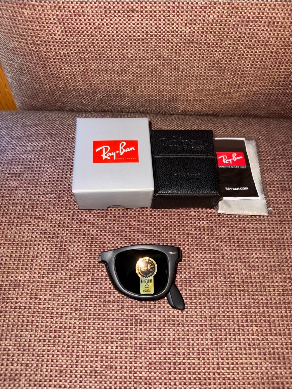 Ray-Ban Wayfarer Folding Classic – Matte Black Black  Lenses